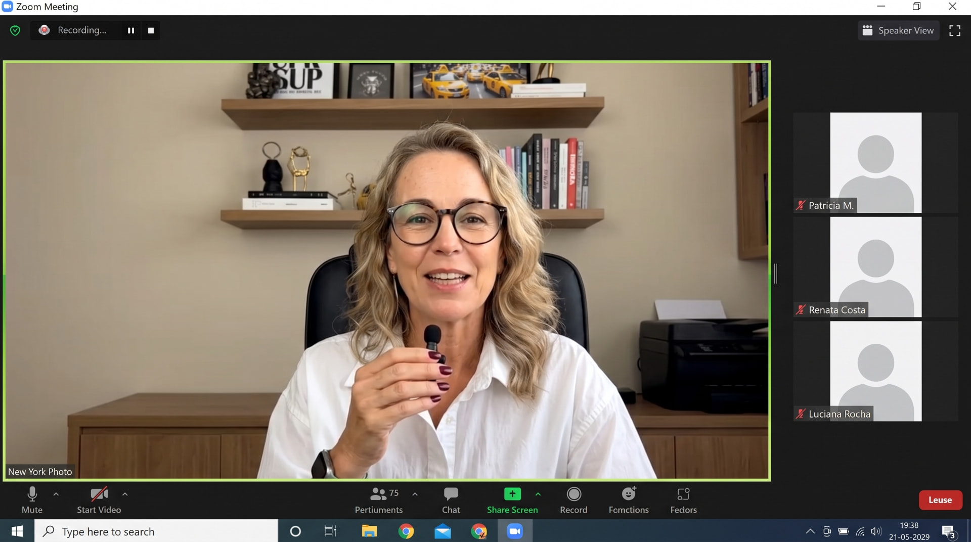 Mentoria em grupo ao vivo por videochamada com as alunas do protocolo NAD+